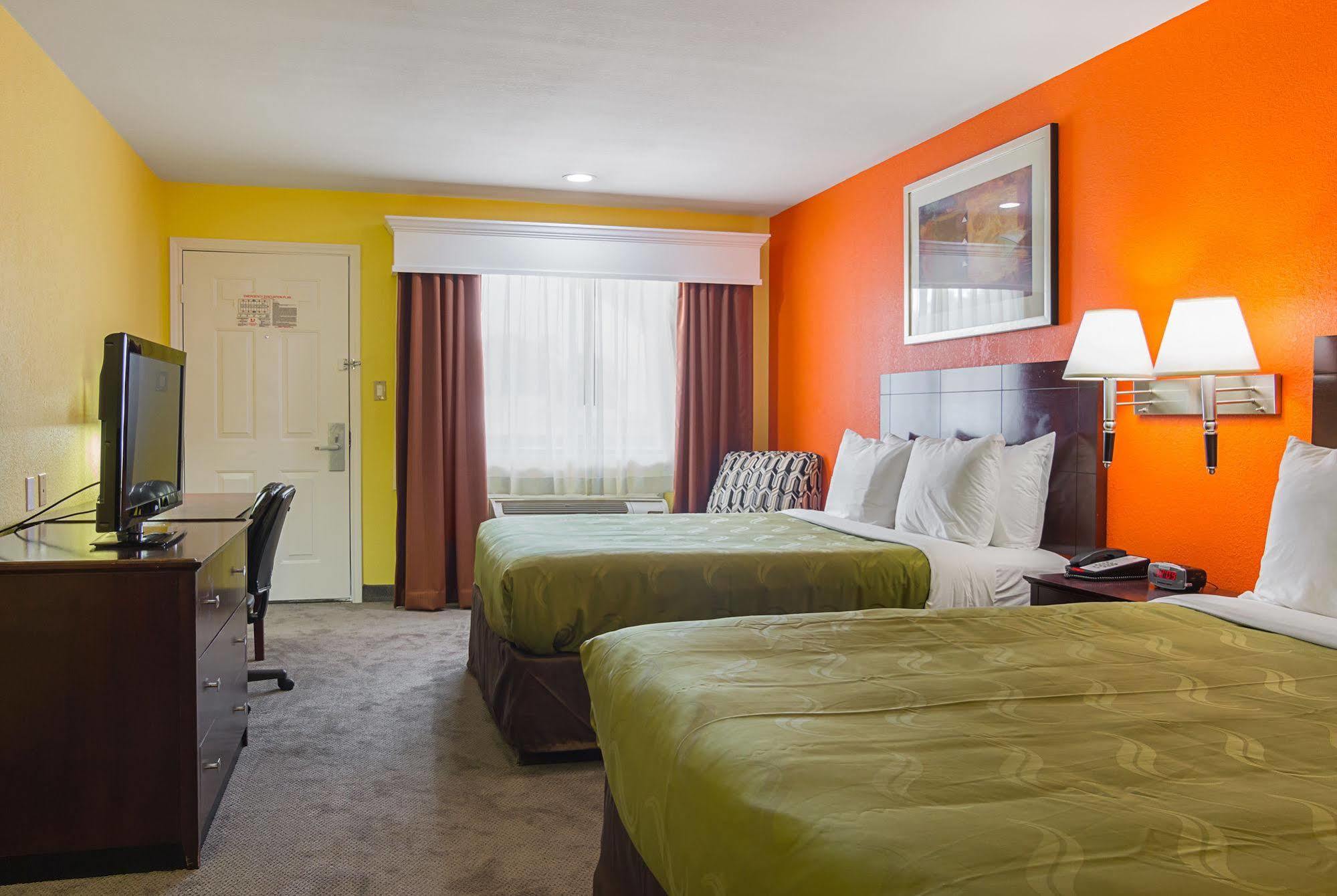 Quality Inn Carthage Extérieur photo